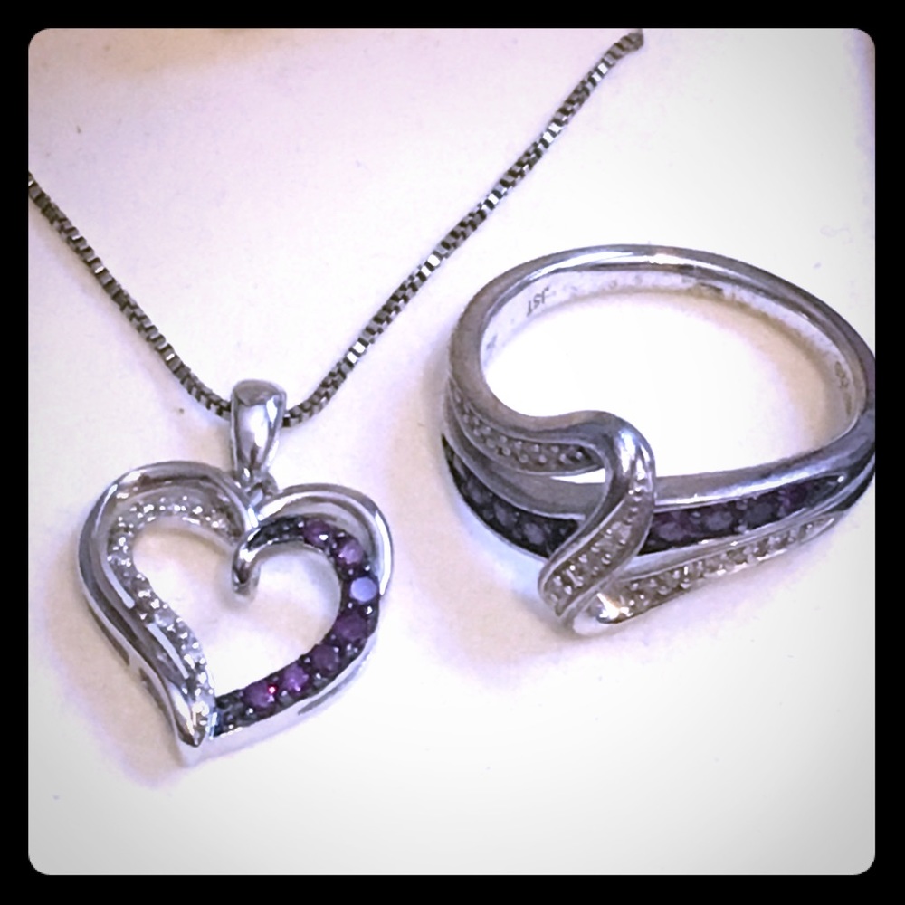 Kay jewelers amethyst ring and matching necklace